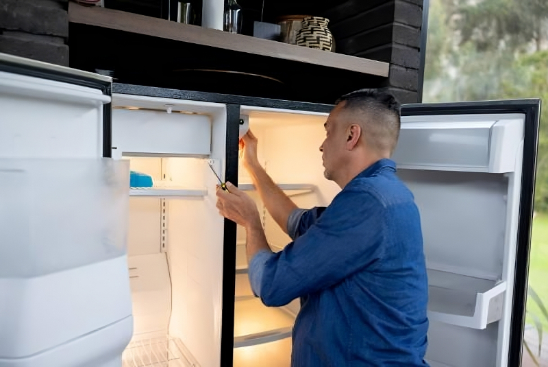 Refrigerator repair in Cumming